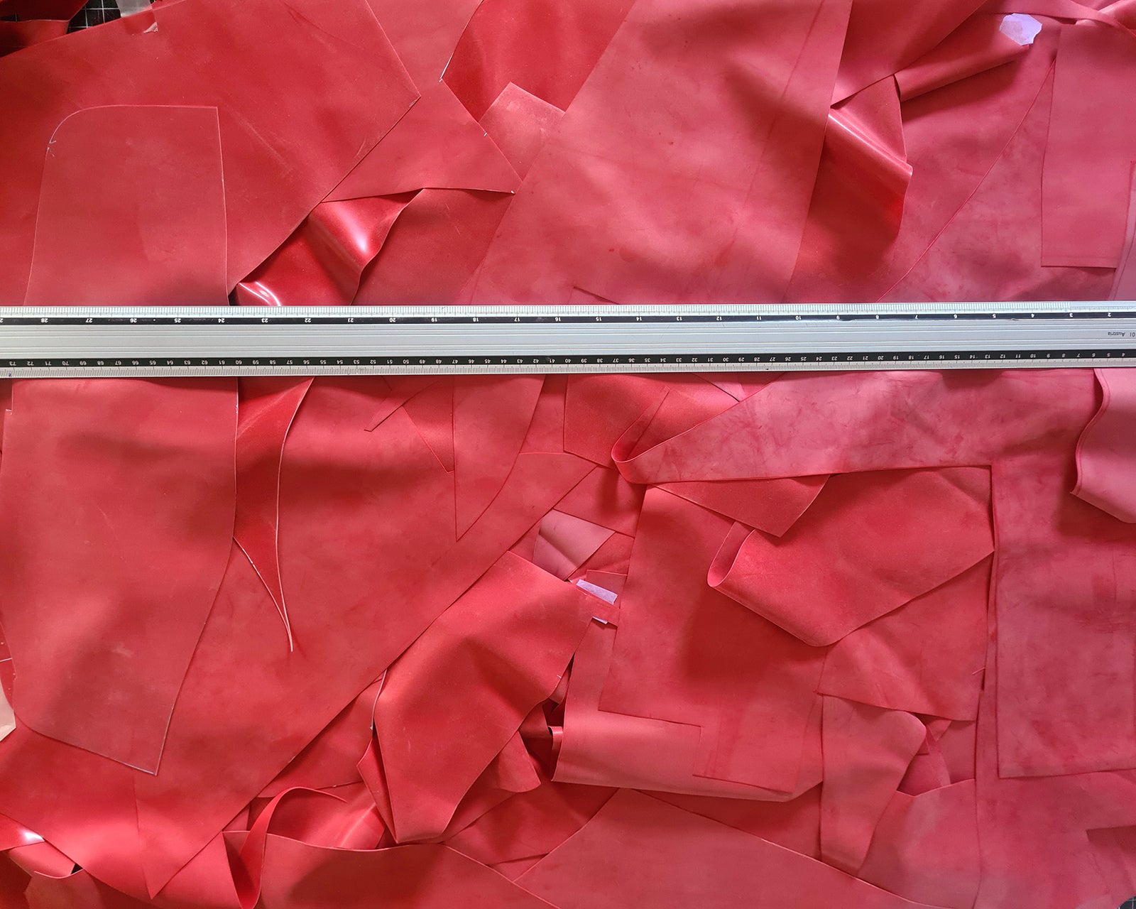 Latex scrap box. Scraps for crafting and diy projects. 1kg of scraps ...
