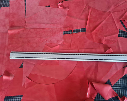 Latex scrap box 1kg  (EU shipping only)