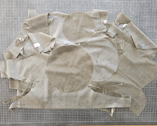 Latex scrap box 1kg (EU+UK shipping only)