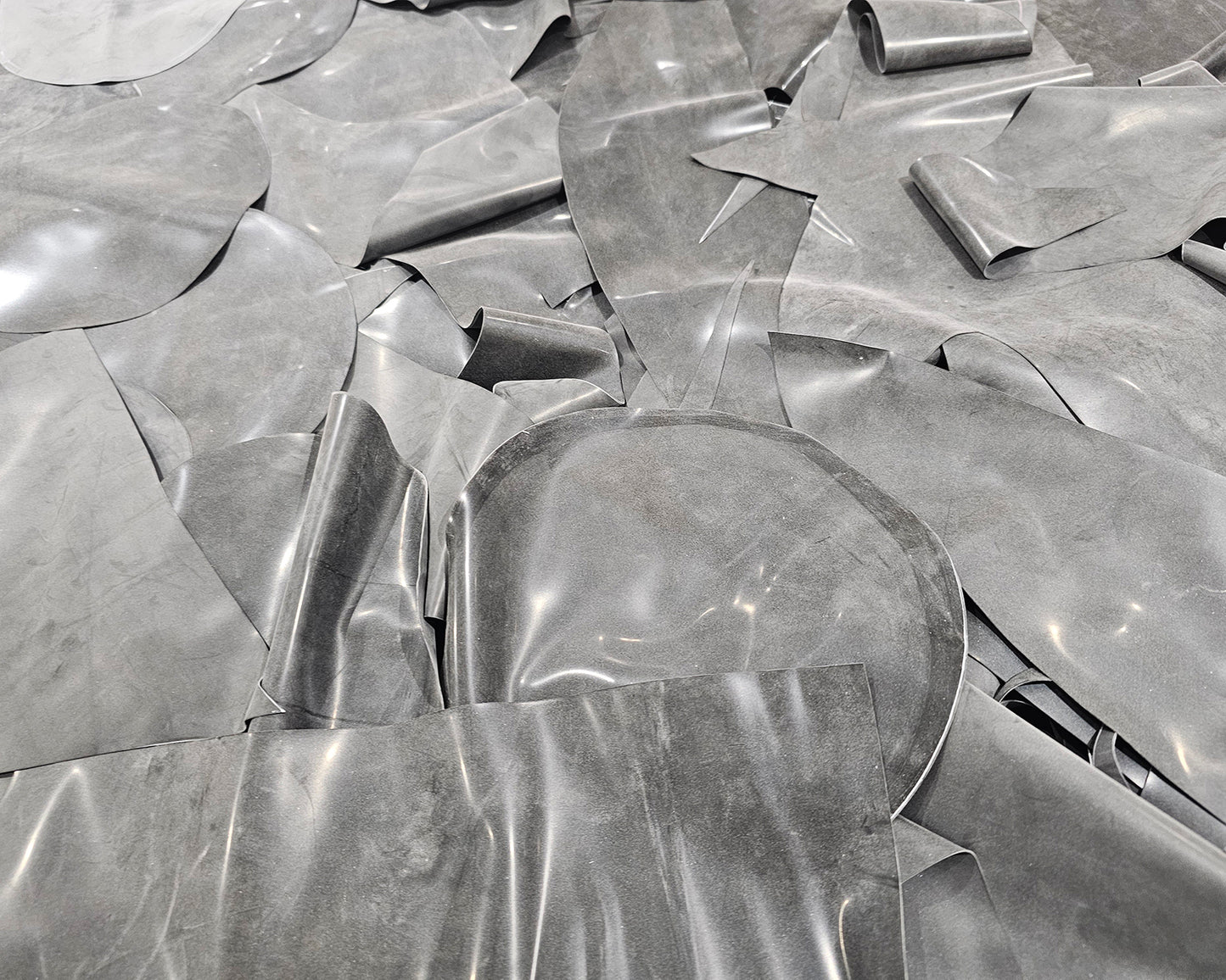 Latex scrap box 1kg  (EU shipping only)